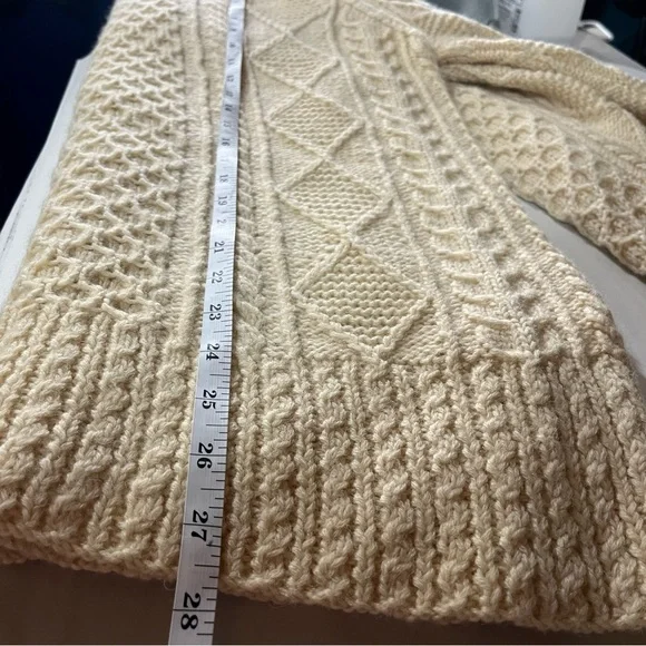 The Limited Women's Cream Cable Knit 100% Wool Fisherman Sweater Cottage Core - Picture 5 of 8